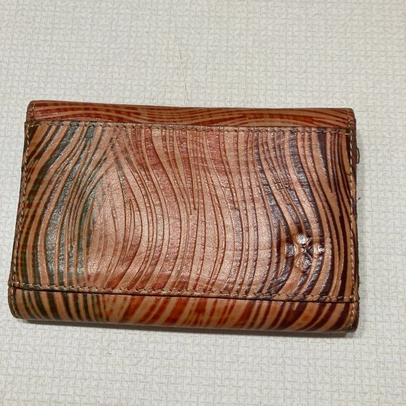 EUC Patricia Nash Leather Clutch or Large Wallet in Wavy Stripes & Studs Design - Picture 2 of 6